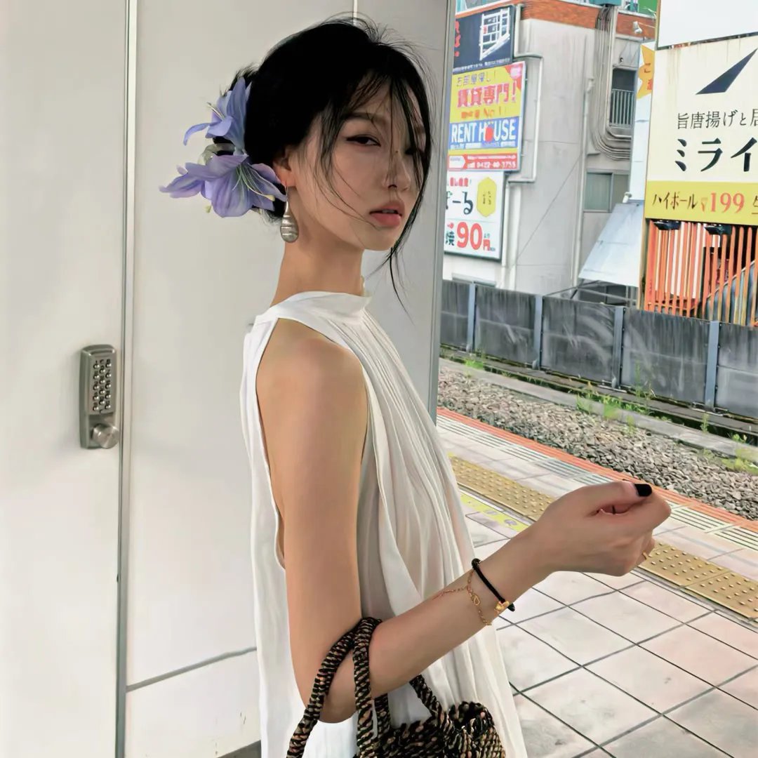 十月建造的房屋